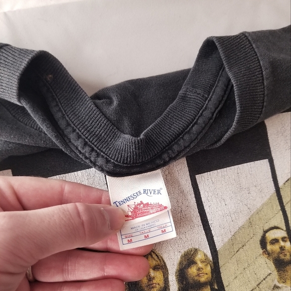 GUC Early 2000s Maroon 5 band tee - Picture 4 of 4